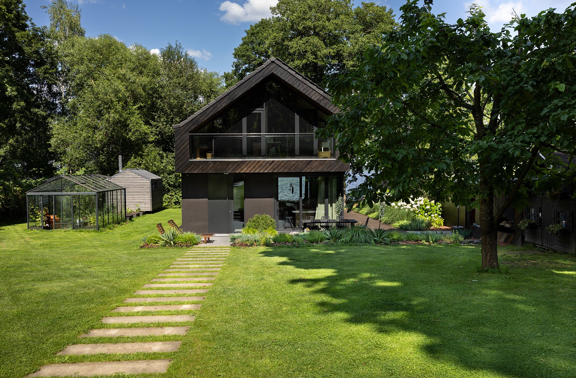 里加梅扎公园私人花园设计丨拉脱维亚里加-13