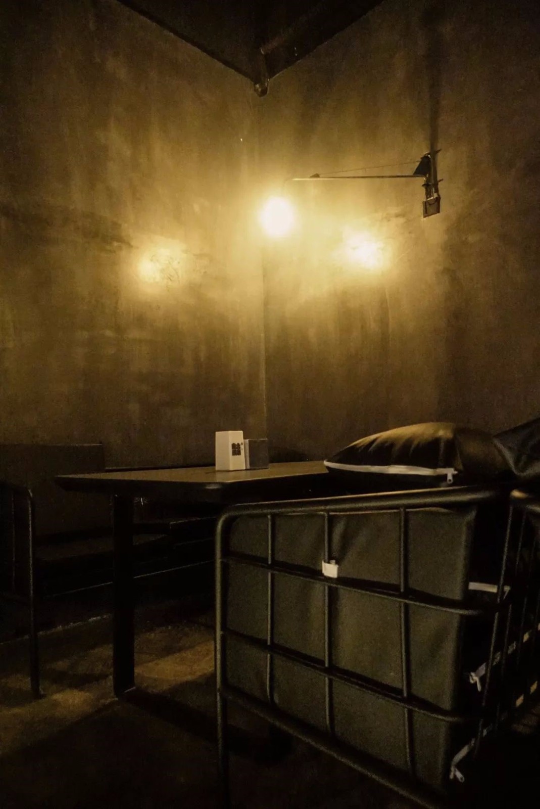 水泥工业风酒吧,诠释现代空间美学-20