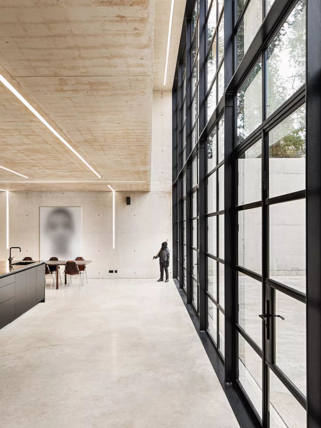 BPN Architects 打造“消失”的透明混凝土住宅-9