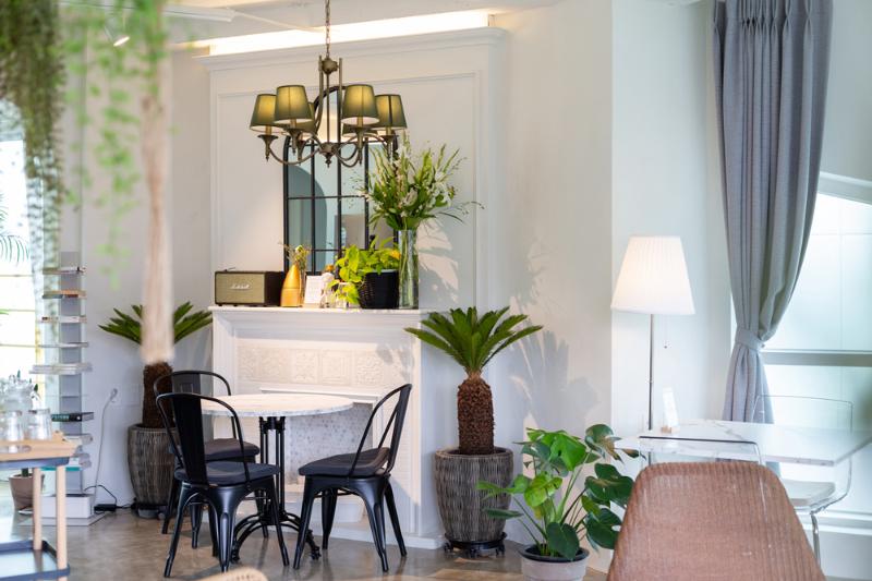25 平米植物工作室，自然风格与咖啡香的完美融合-10