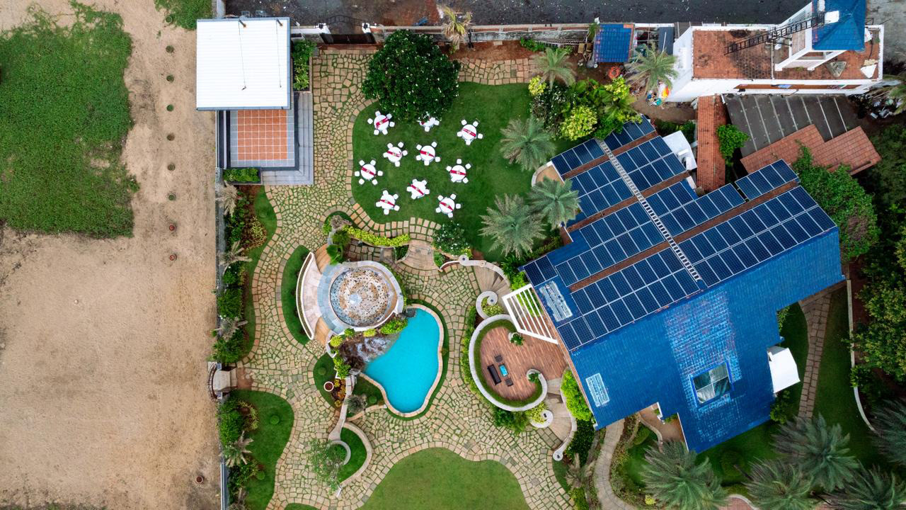 The Blue House（蓝屋）-0