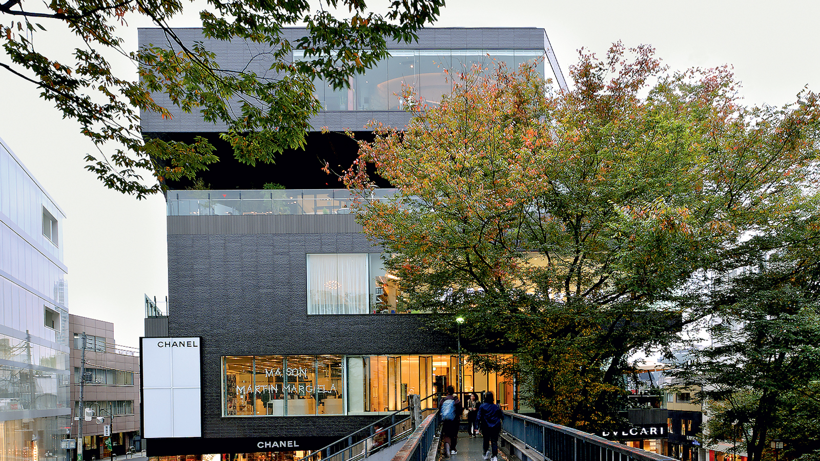 旋转之楼 | 东京中城购物中心-0