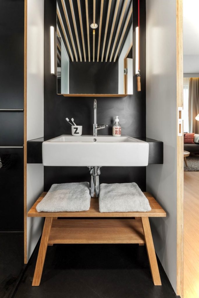 Amsterdam Hybrid Small Home-Office: Zoku Loft - Small House Decor-19