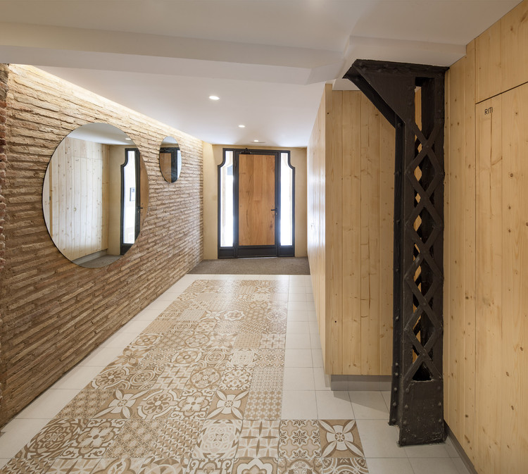 西班牙古老城镇建筑修复重生-16