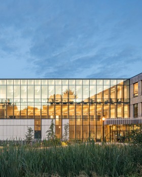 俄勒冈森林科学综合体丨美国科瓦利斯丨Michael Green Architecture