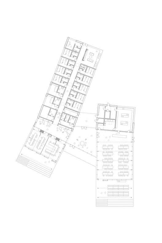 丹麦 Jomsborg 男女童子军设施，融入自然景观的木质建筑-8