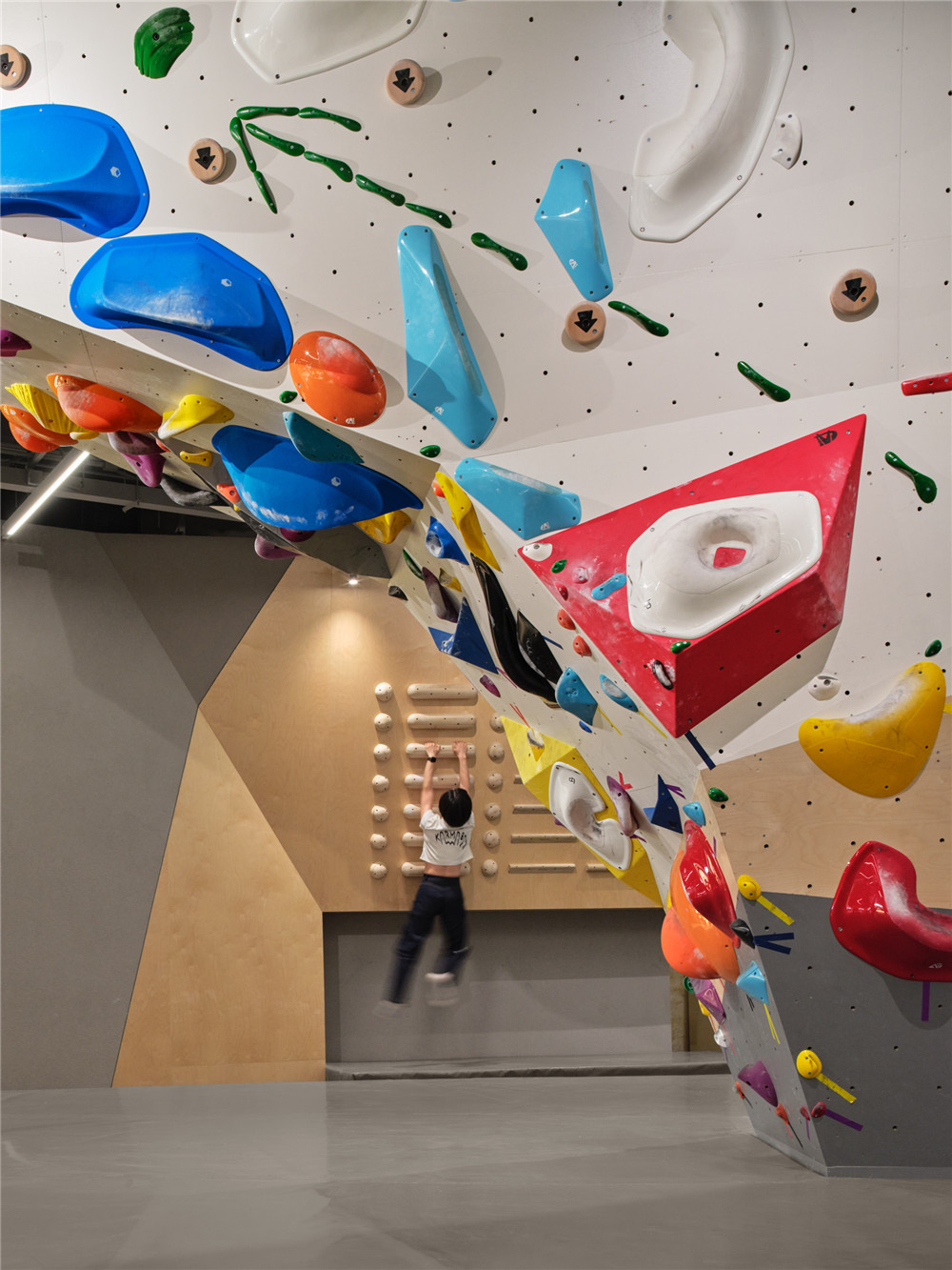 TA山攀岩首店丨中国上海丨YDESIGN奕檐建筑-33