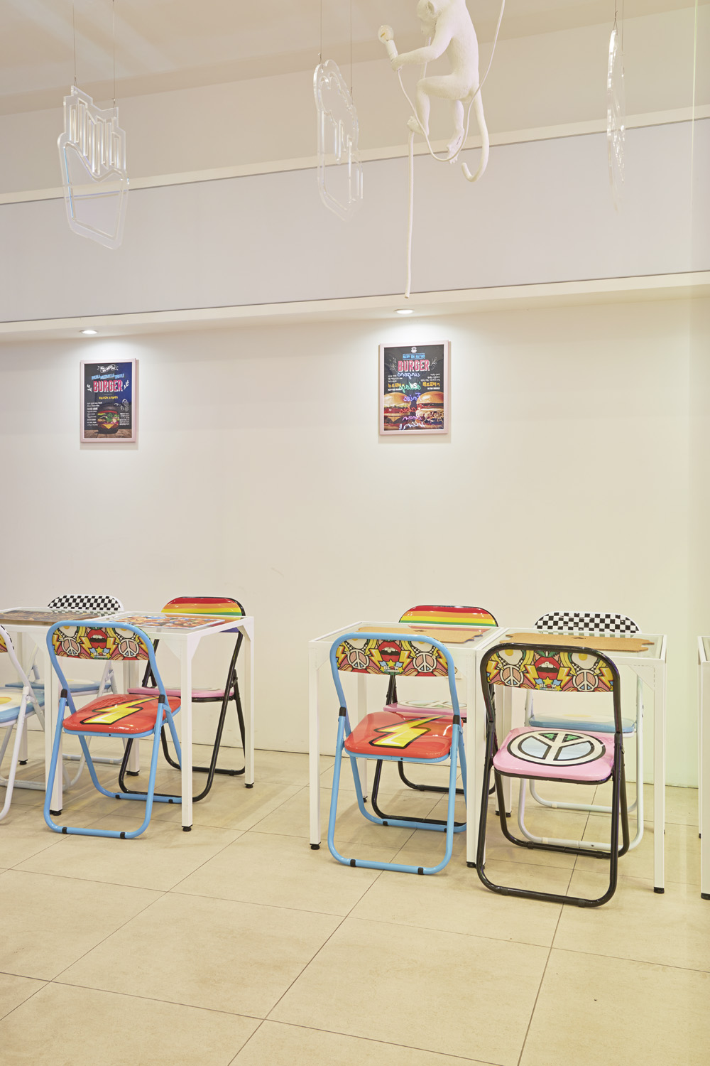 白色极简办公室，打破传统格局-14