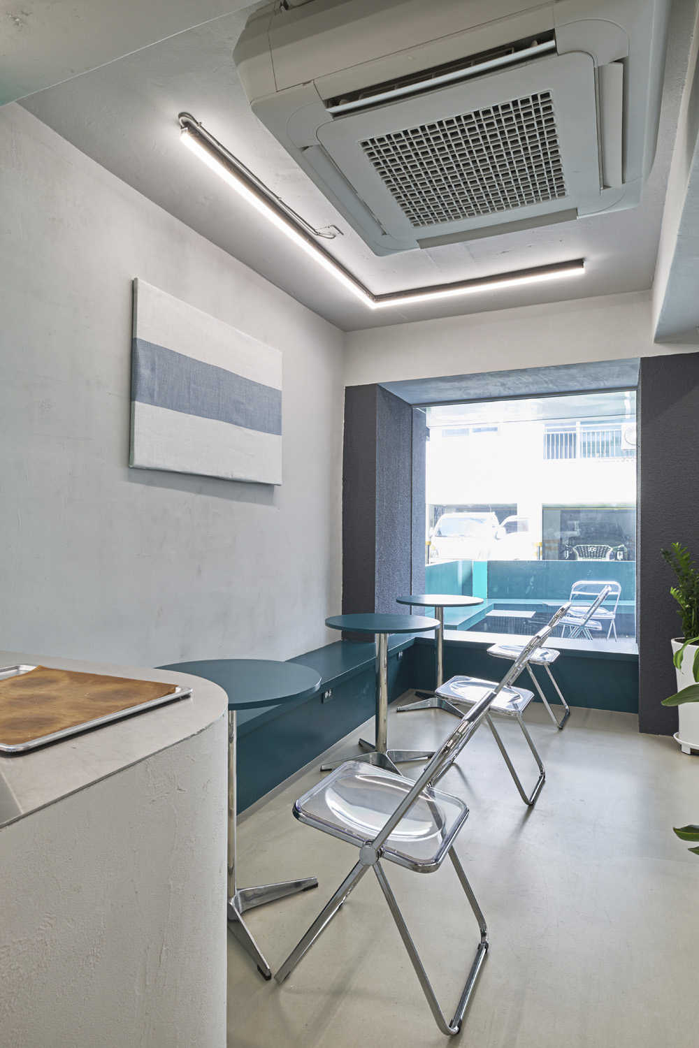 绿色环保，现代简约的 24 小时咖啡厅设计-15