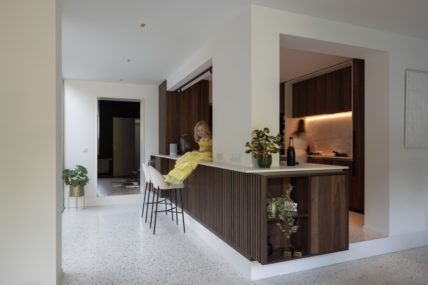 比利时河畔住宅重生-5