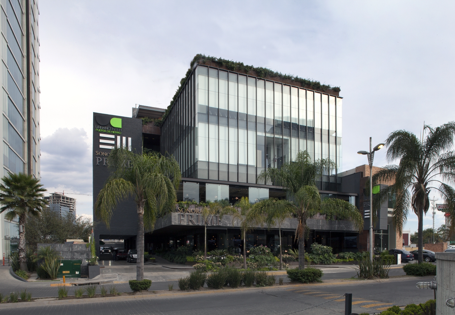 urban centar puerta de hierro-11