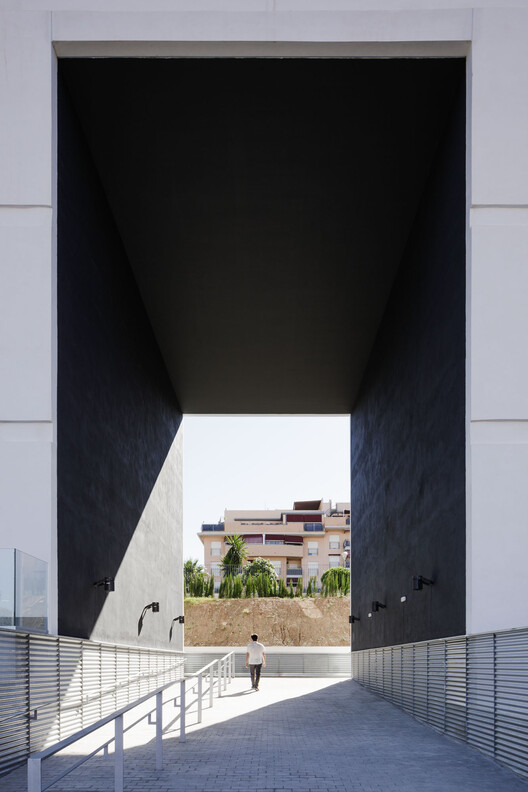 西班牙马拉加 Huerta Nueva 住宅建筑设计丨Bakpak Architects-15