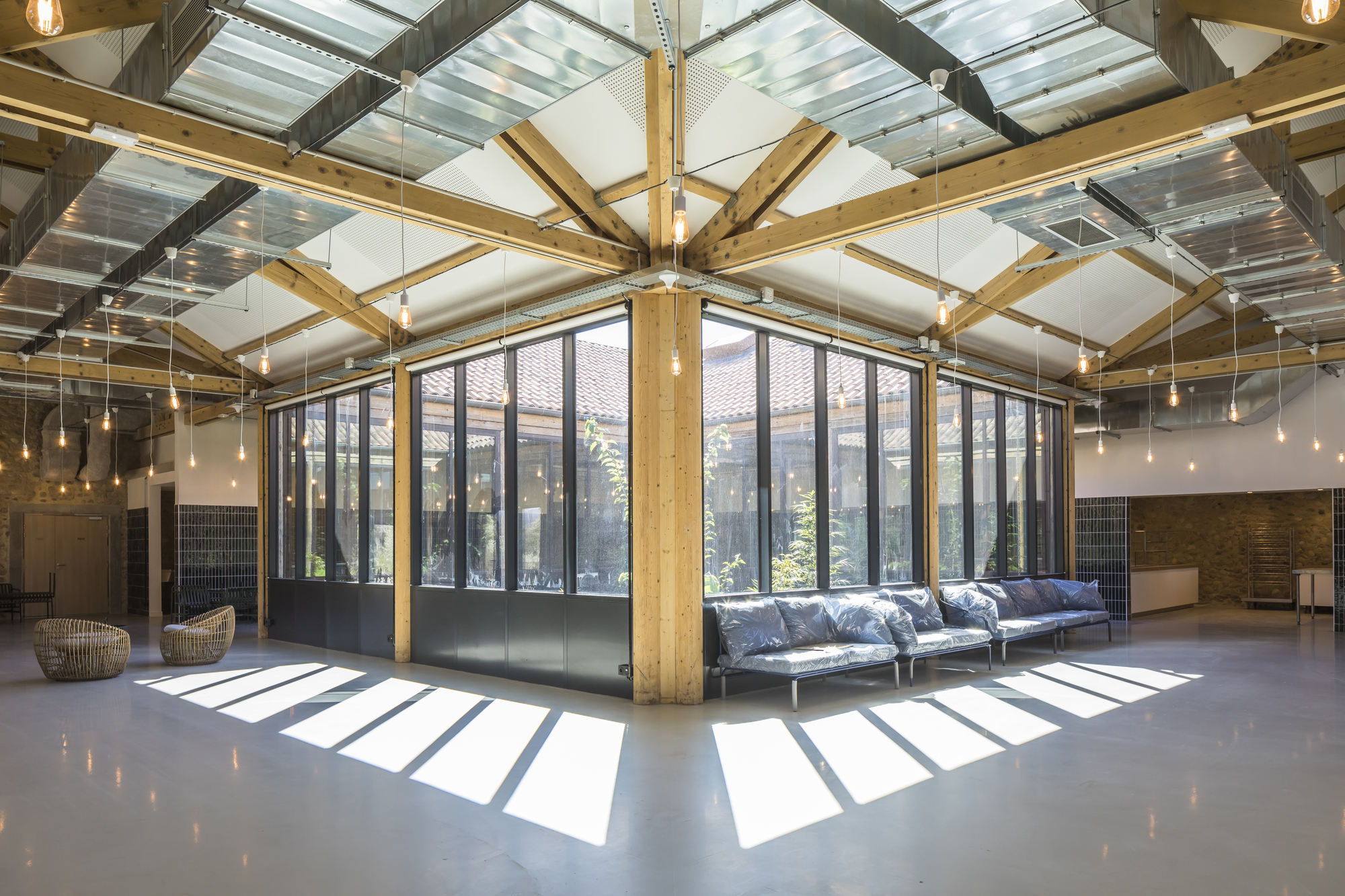 共享公司餐厅丨法国蒙彼利埃丨Brenac & Gonzalez & Associés-19