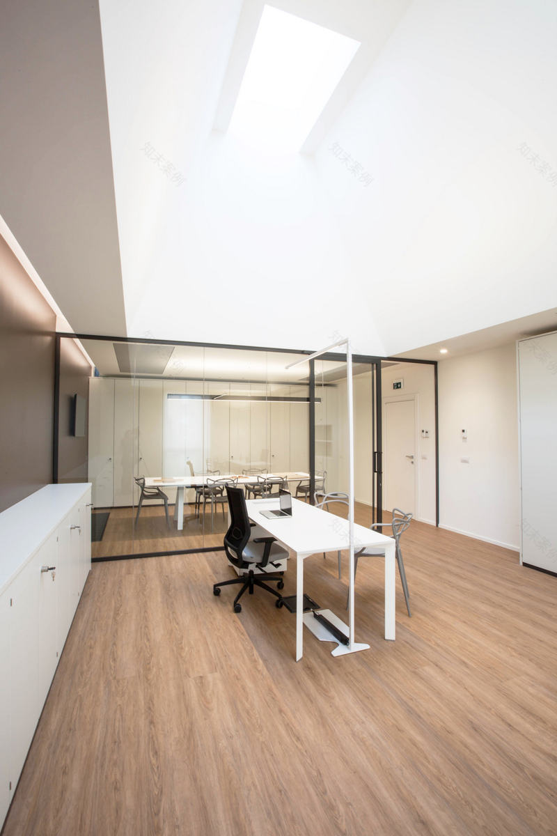 Woodco 办公室-20