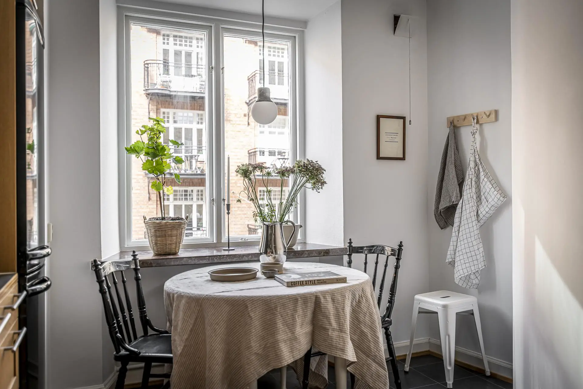 温馨瑞典 61m2 公寓 | 古老与现代的完美结合-6