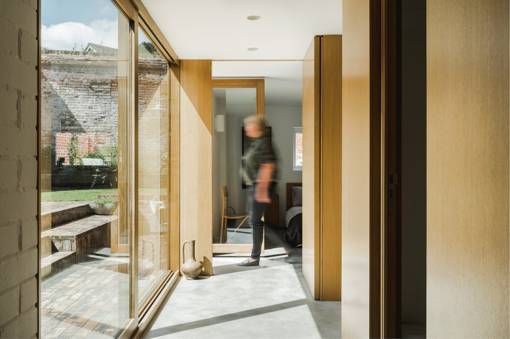 工业遗迹变身为光彩夺目的乡村居所-11