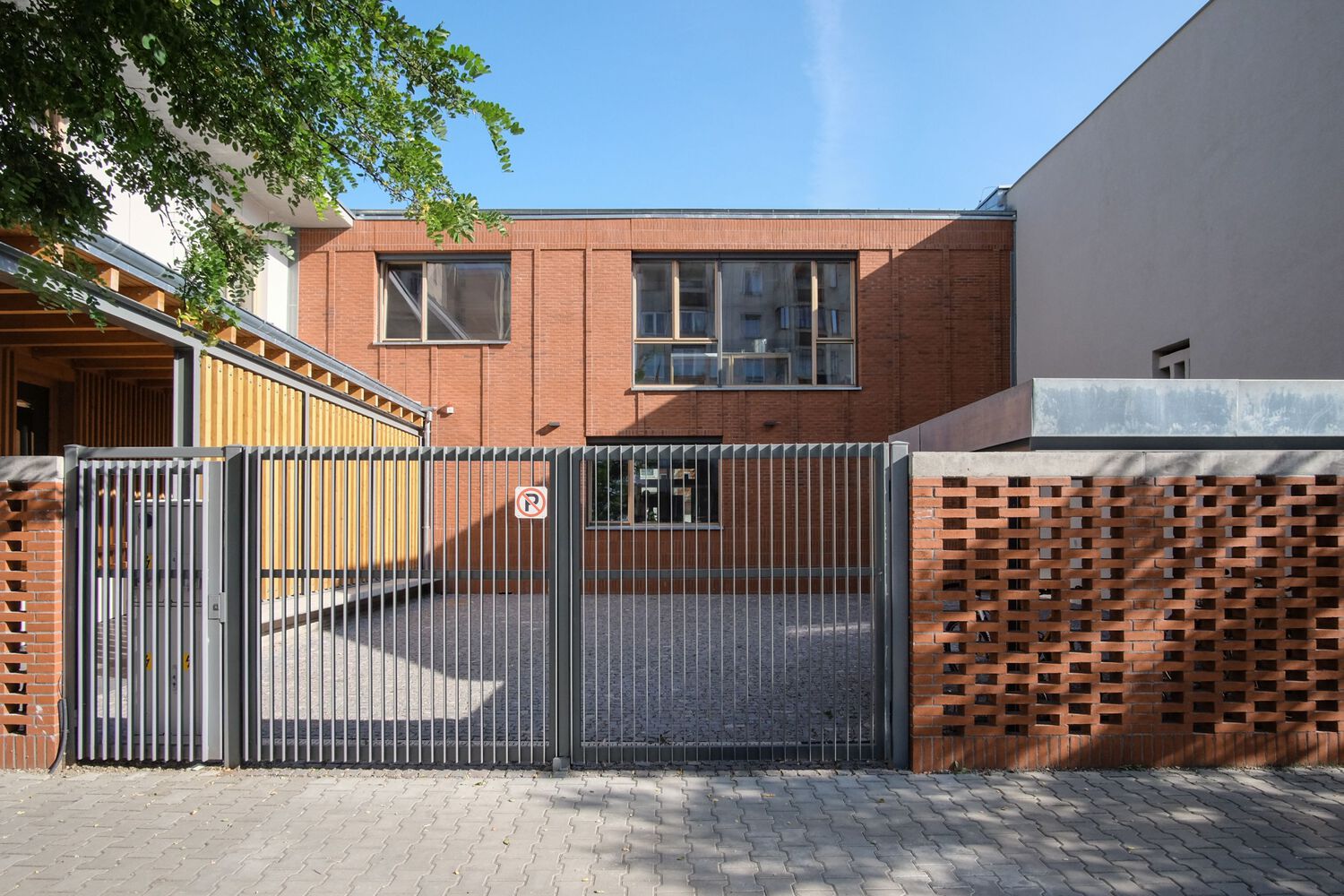 Târgu Mureș市爱心创新与生活质量社会中心丨罗马尼亚丨TEKTUM-43