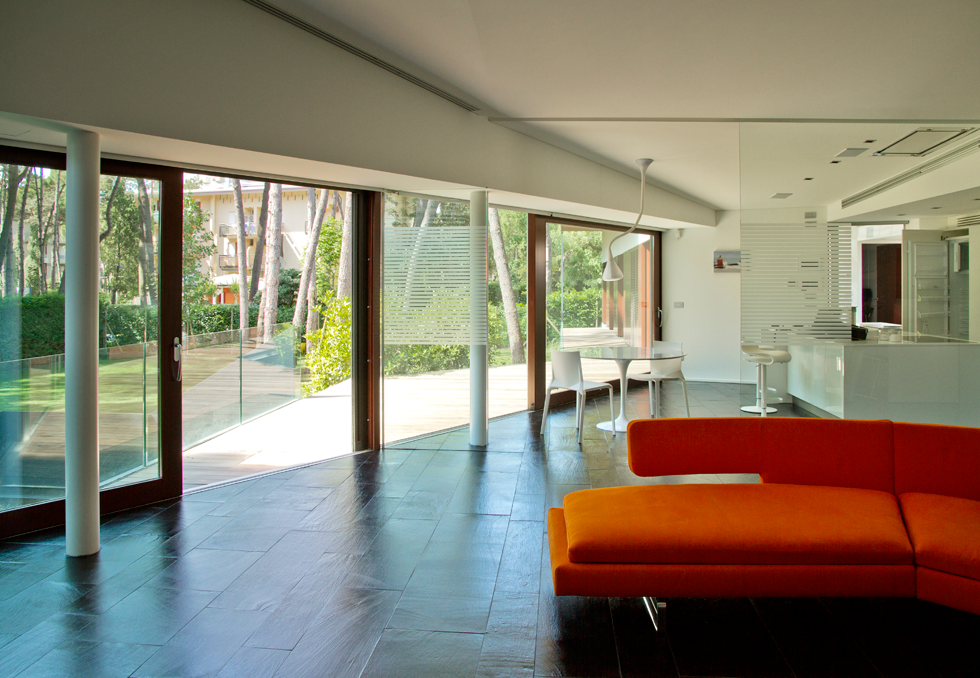 林间海景度假屋，诠释 20 世纪 60 年代至 70 年代建筑风格-10