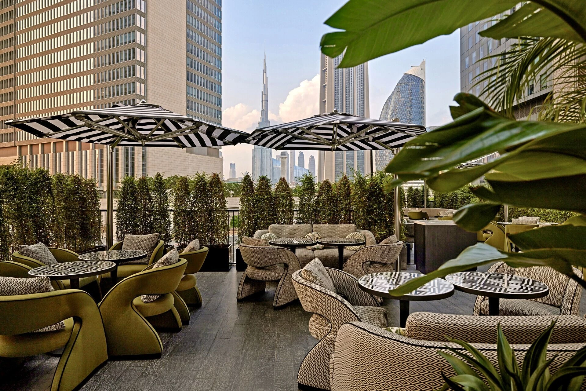 Luna Sky Bar Four Seasons | Sundukovy Sisters Design Studio (S+S) | Archello-4