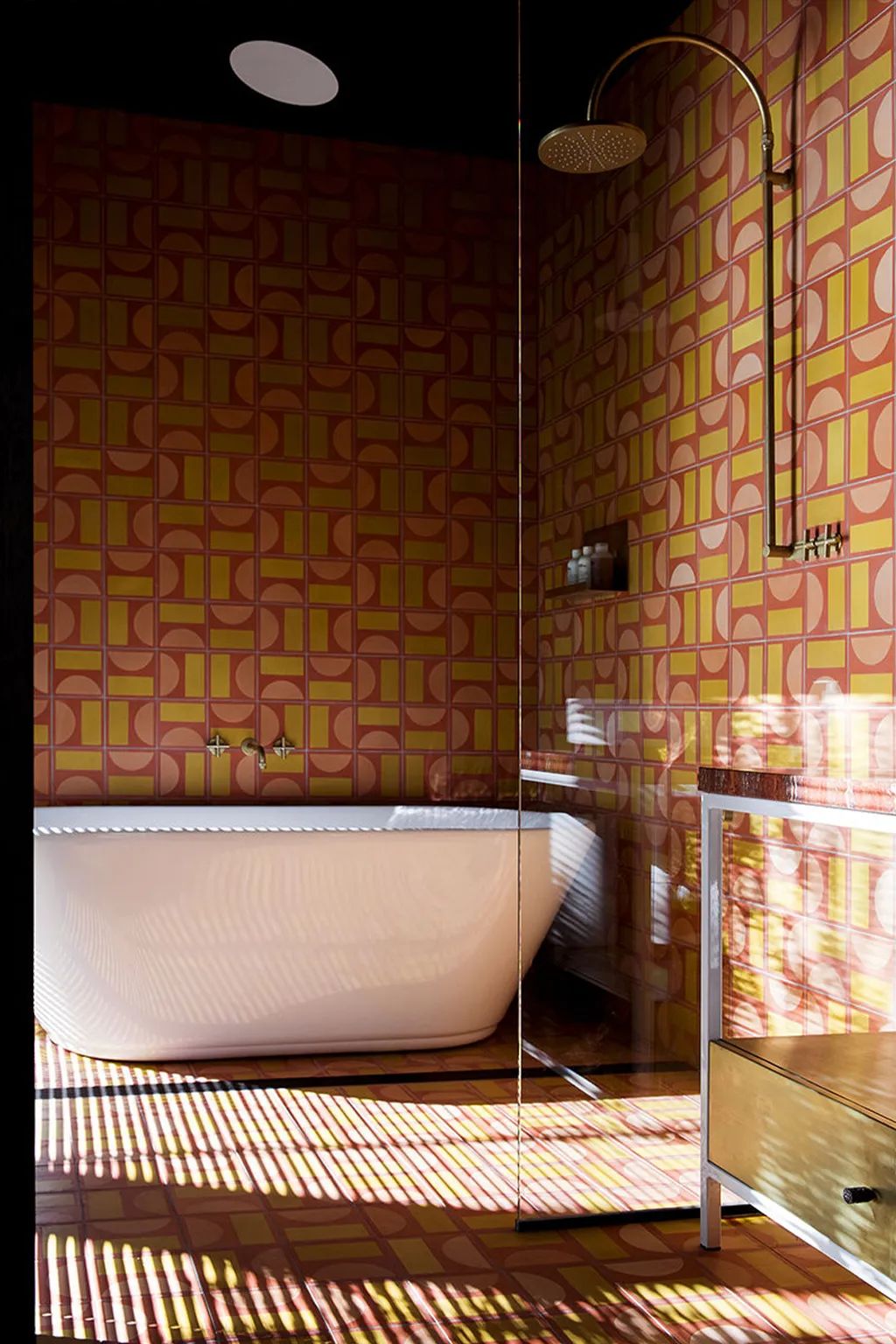 暗黑系别墅 · 光与影的协奏曲丨澳大利亚霍巴特丨Hearth 室内建筑和设计工作室-24