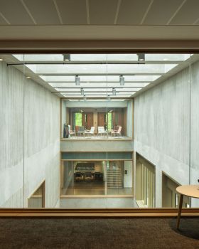 贝尔法斯特女王大学商学院丨英国贝尔法斯特丨TODD Architects