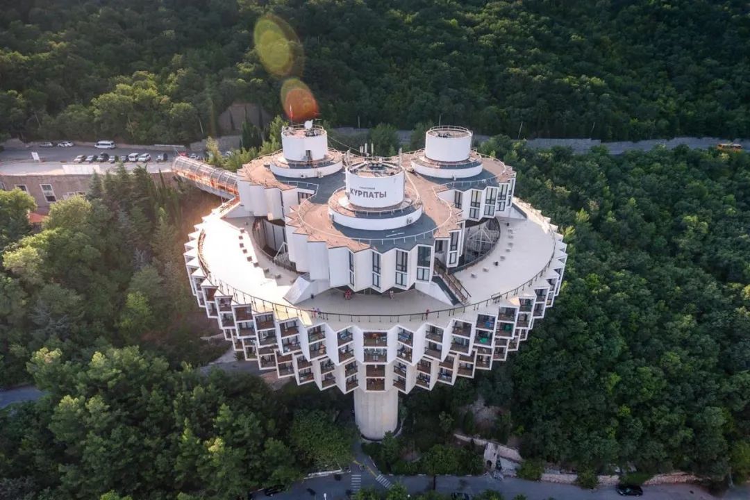 苏联粗野主义建筑及雕塑作品赏析丨多位设计师-33