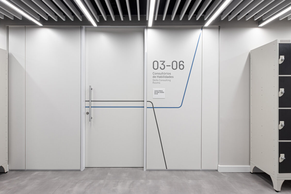 Moinhos de Vento School of Health Sciences - /STUDIOMDA - Wayfinding Design-10