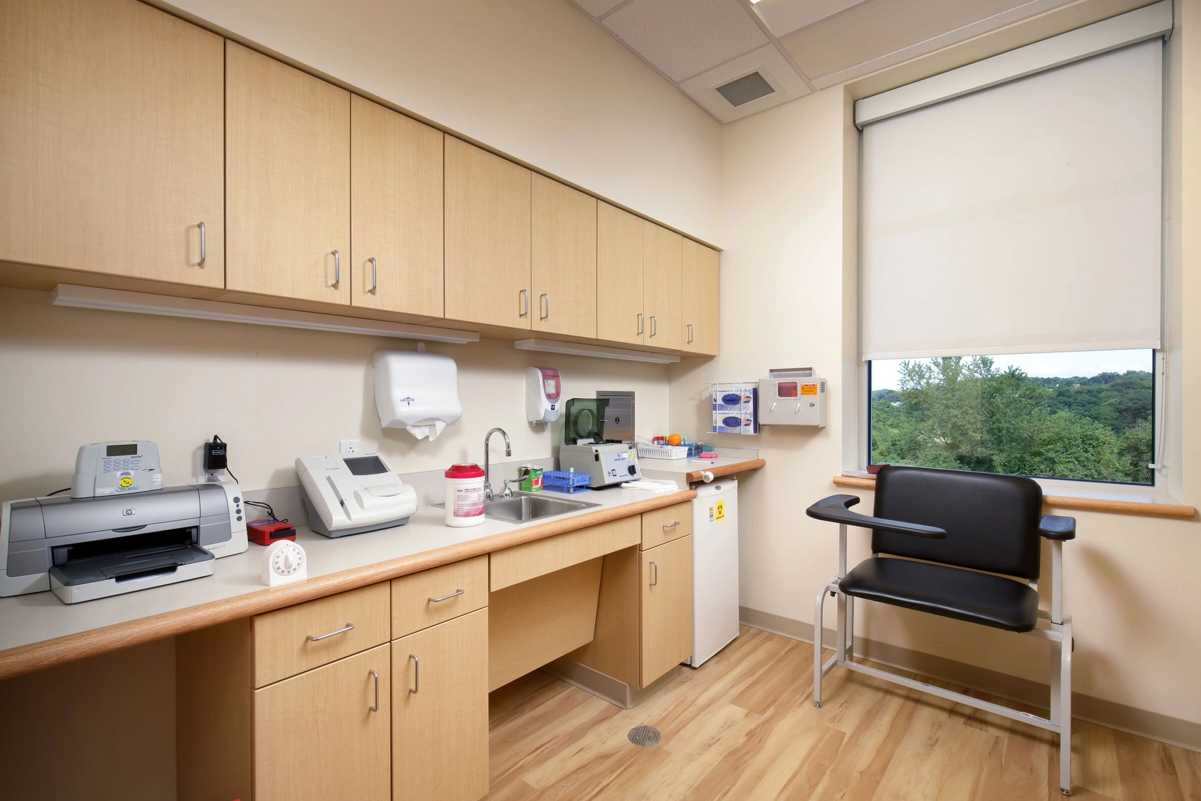 华盛顿医疗系统新门诊中心丨美国华盛顿丨DRAW Collective-15