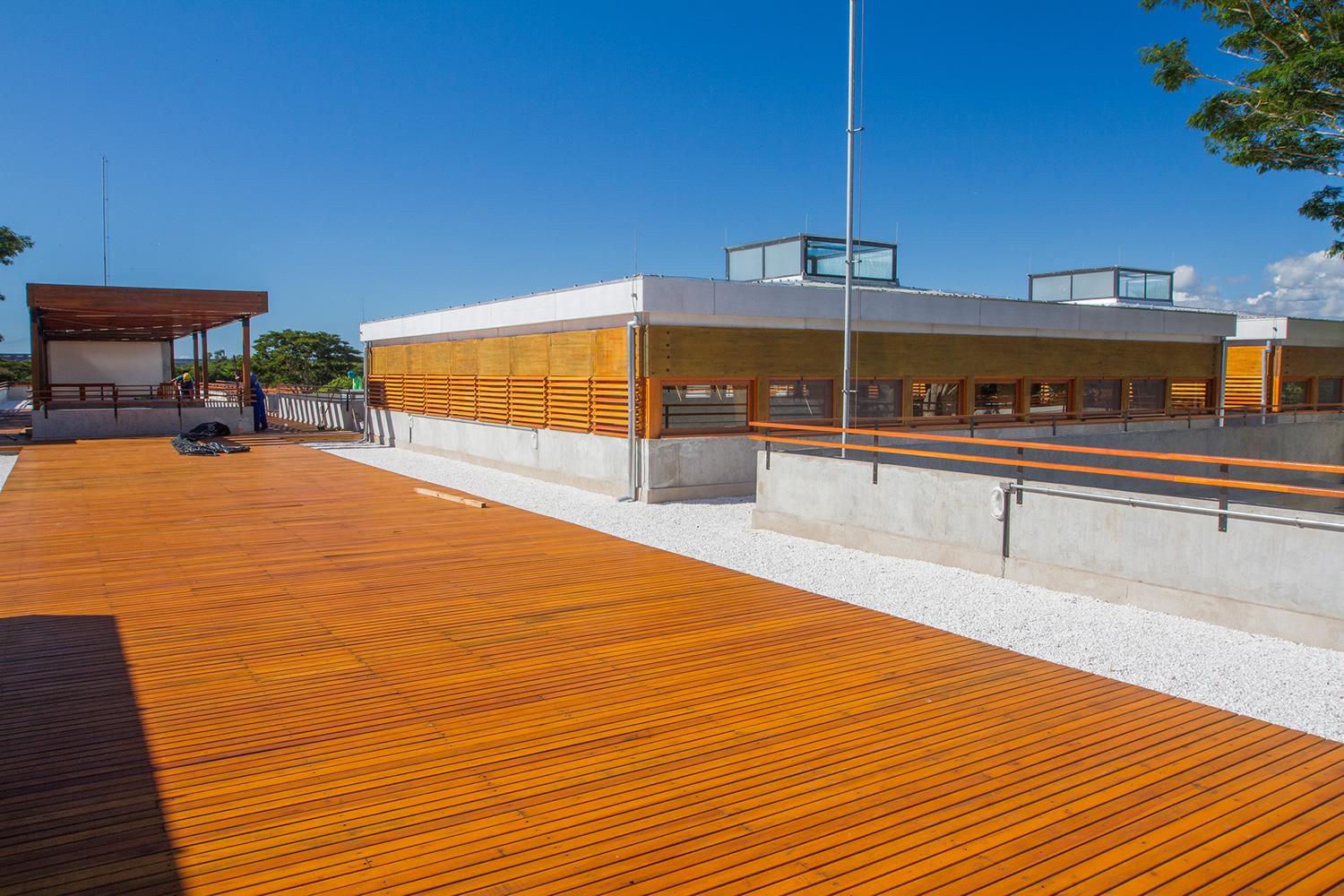 巴西帕乌洛弗雷伊罗图书馆 · 绿色可持续的教育文化空间-11