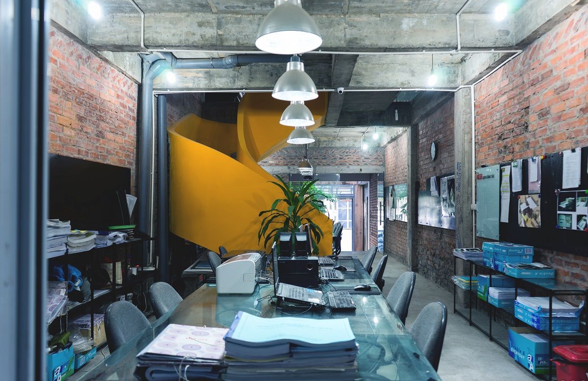 办公楼变身为现代设计工作室-10