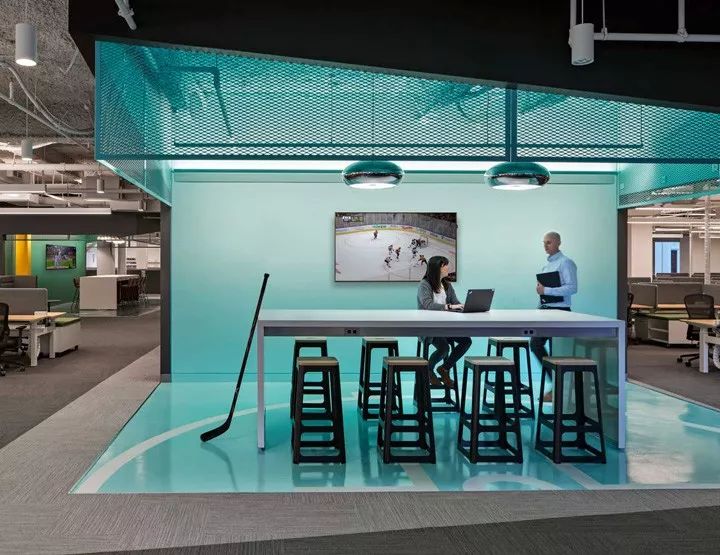 波士顿 DraftKings 梦幻体育博彩总部,活力四溢的现代办公空间-9