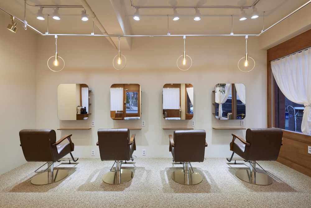 白色与木质的极简美容空间设计-6