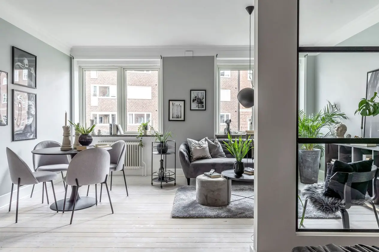 瑞典城市大型工作室公寓的完美改造-4