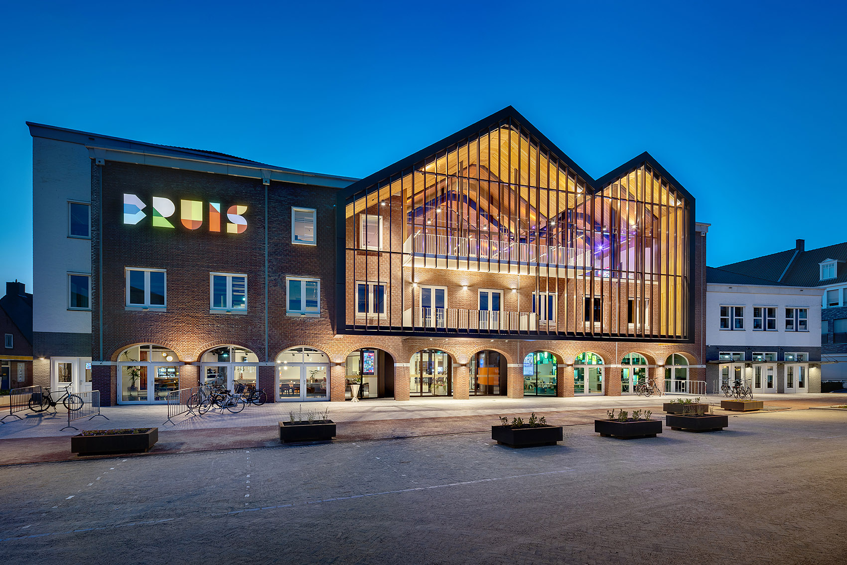 BRUIS综合体丨荷兰丨GROUP A,Fabrique,ABT-11