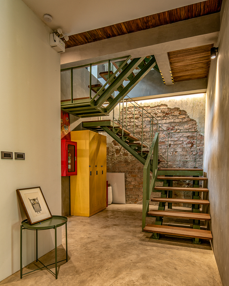 泰国曼谷塔姆尼旅舍丨POD Architects-48