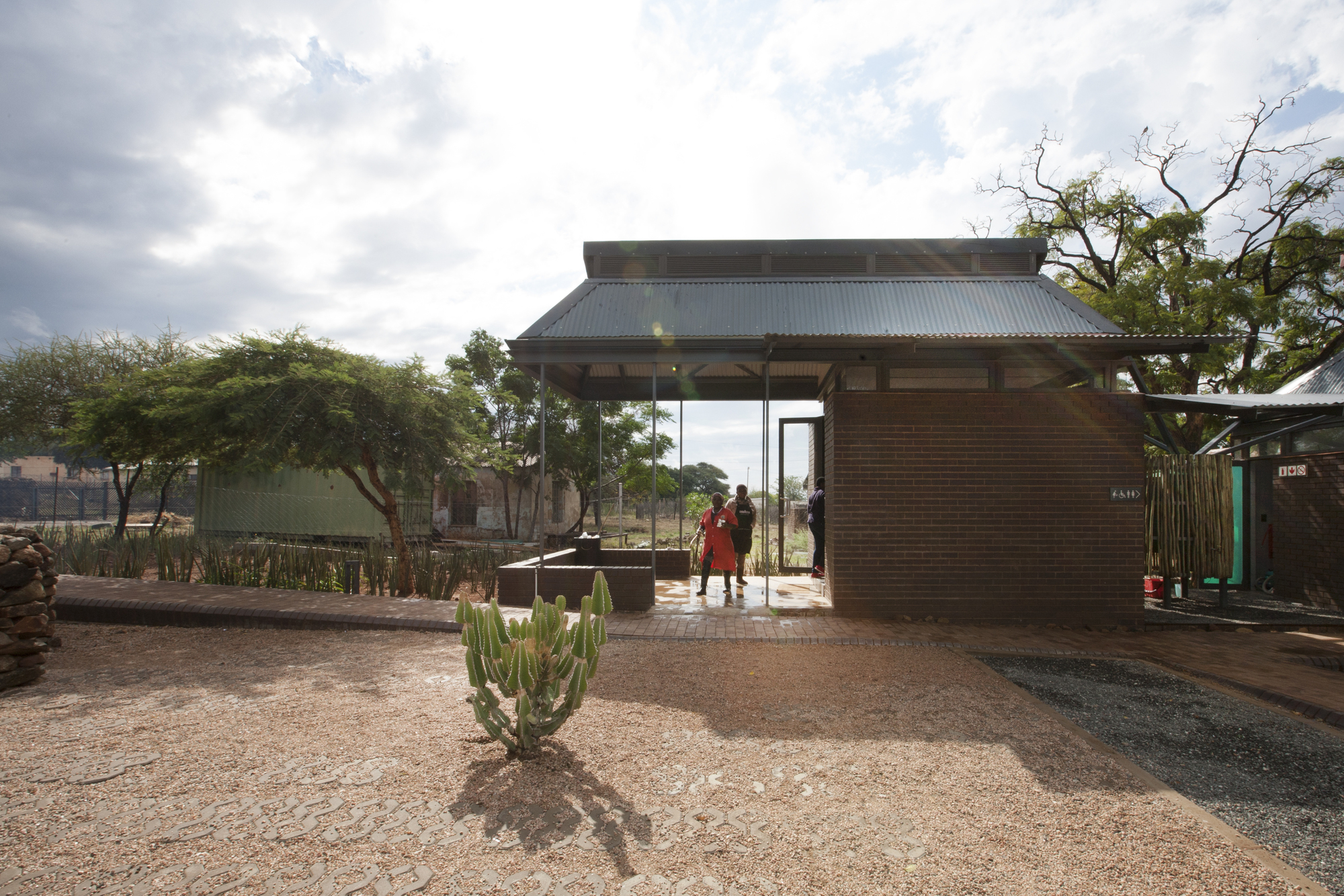 Moruleng 文化区丨南非丨Office 247 Architecture-26