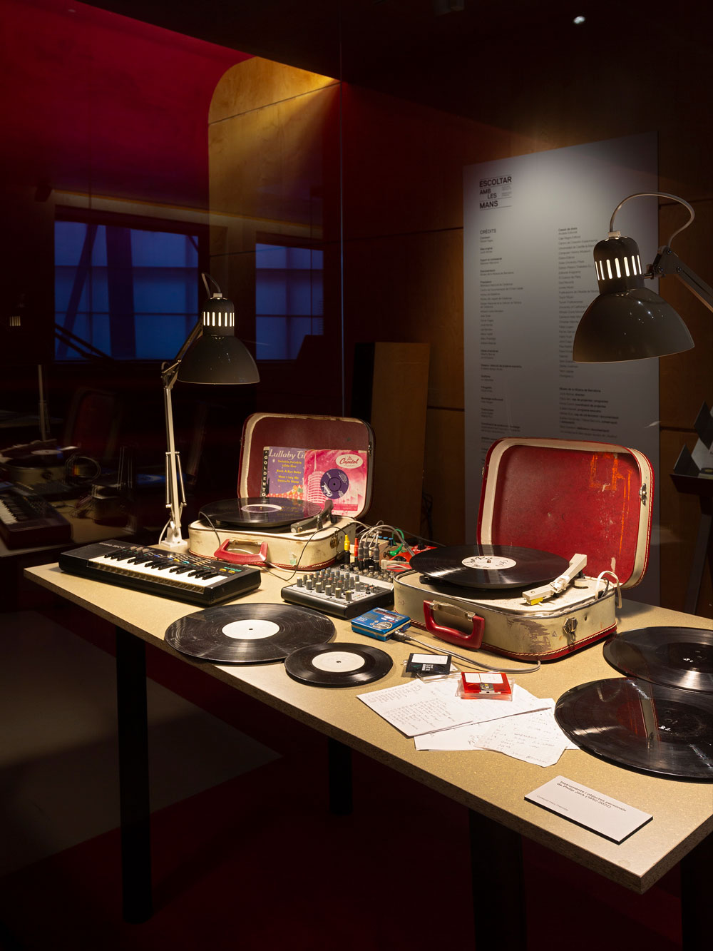 LISTENING WITH YOUR HANDS展览丨TurkeyMus-5