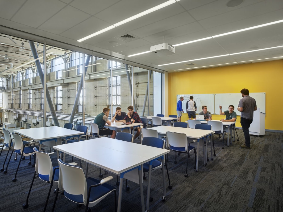 废弃钢铁厂到创新孵化器 | Lehigh University 的 Mountaintop Campus-13