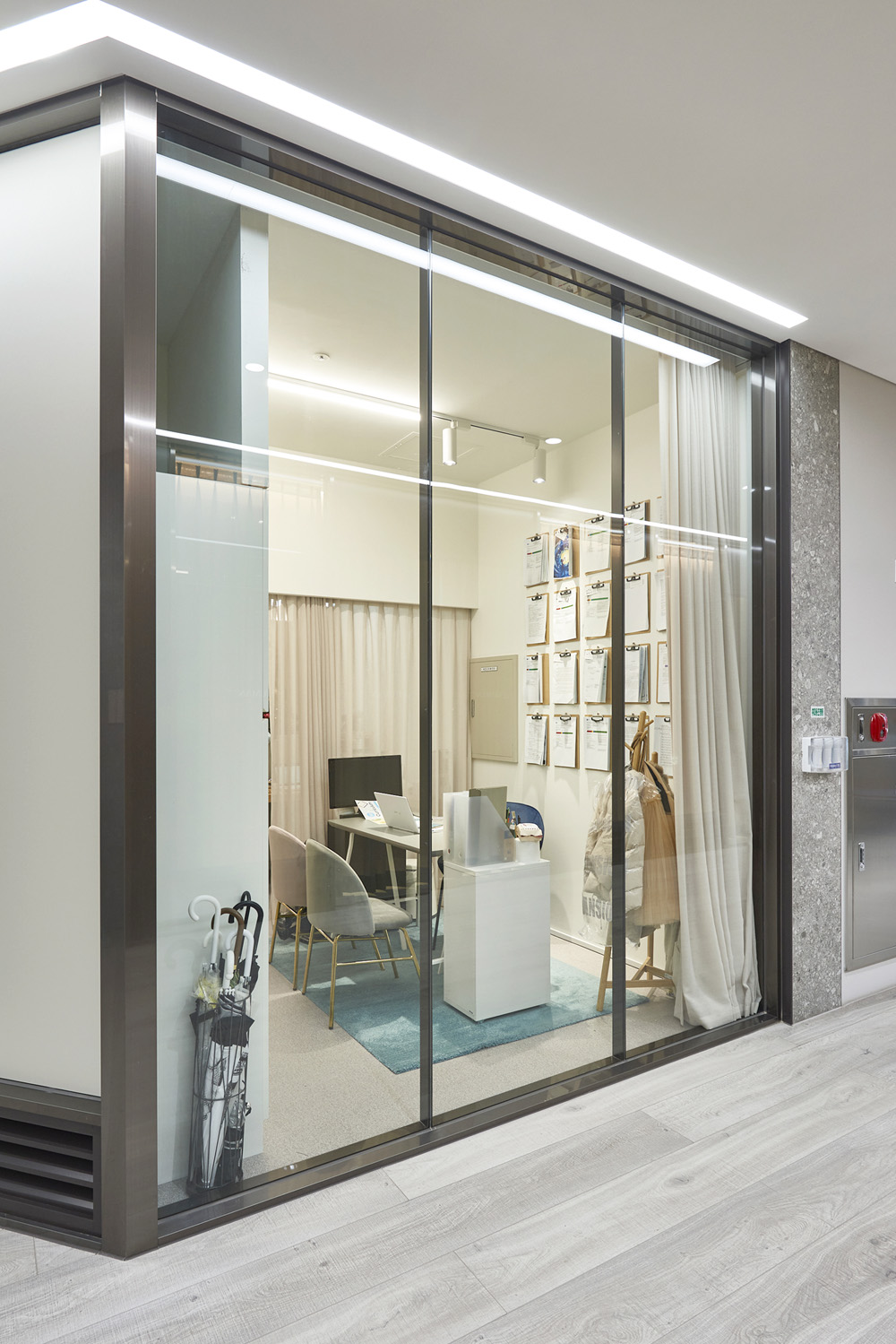 13 坪英式教学空间，简洁高雅尽显品味-15