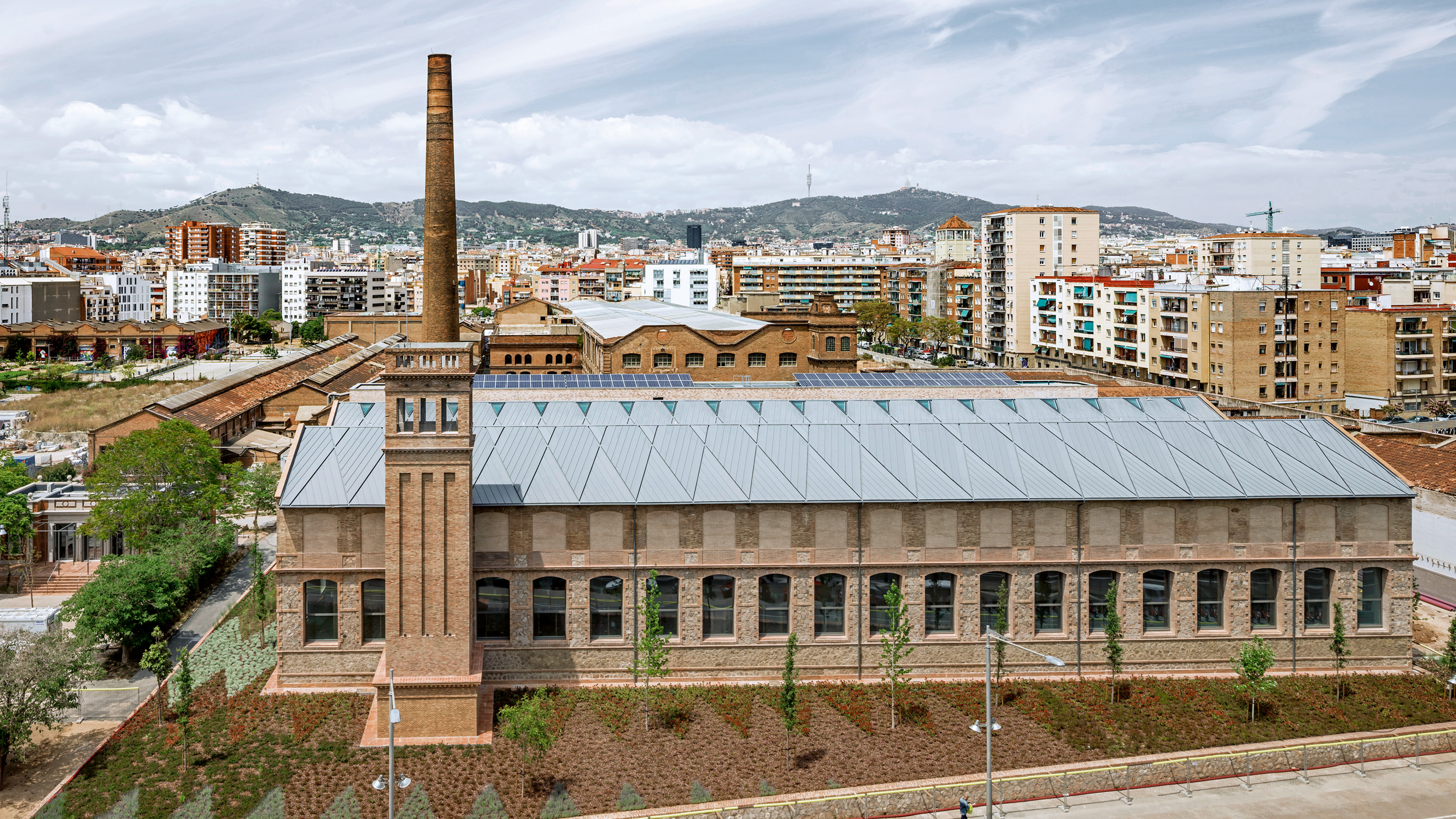 巴塞罗那 EMAV Can Batlló 教育康复中心-0