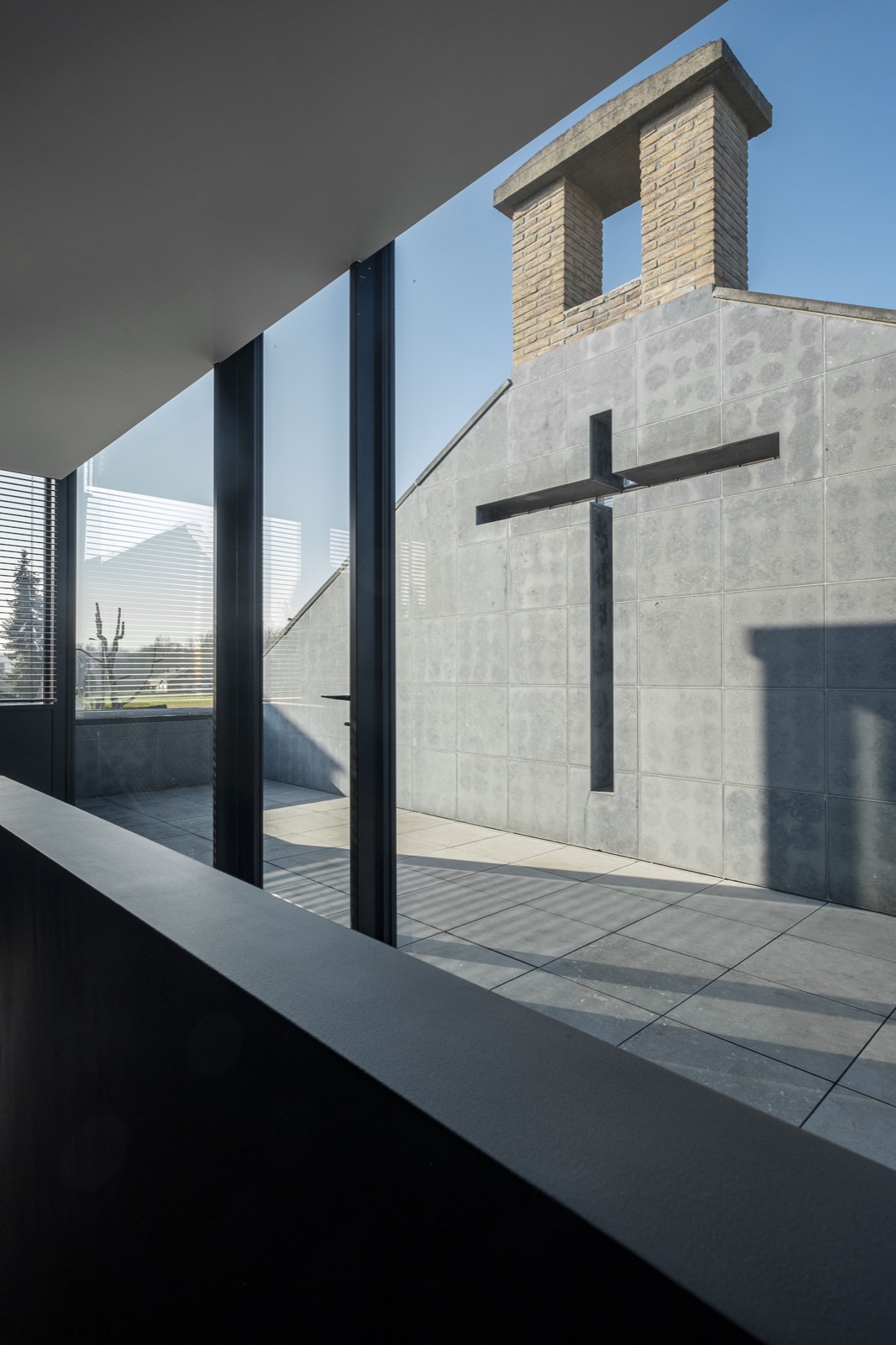 Old chapel is transformed into modern living studio-9