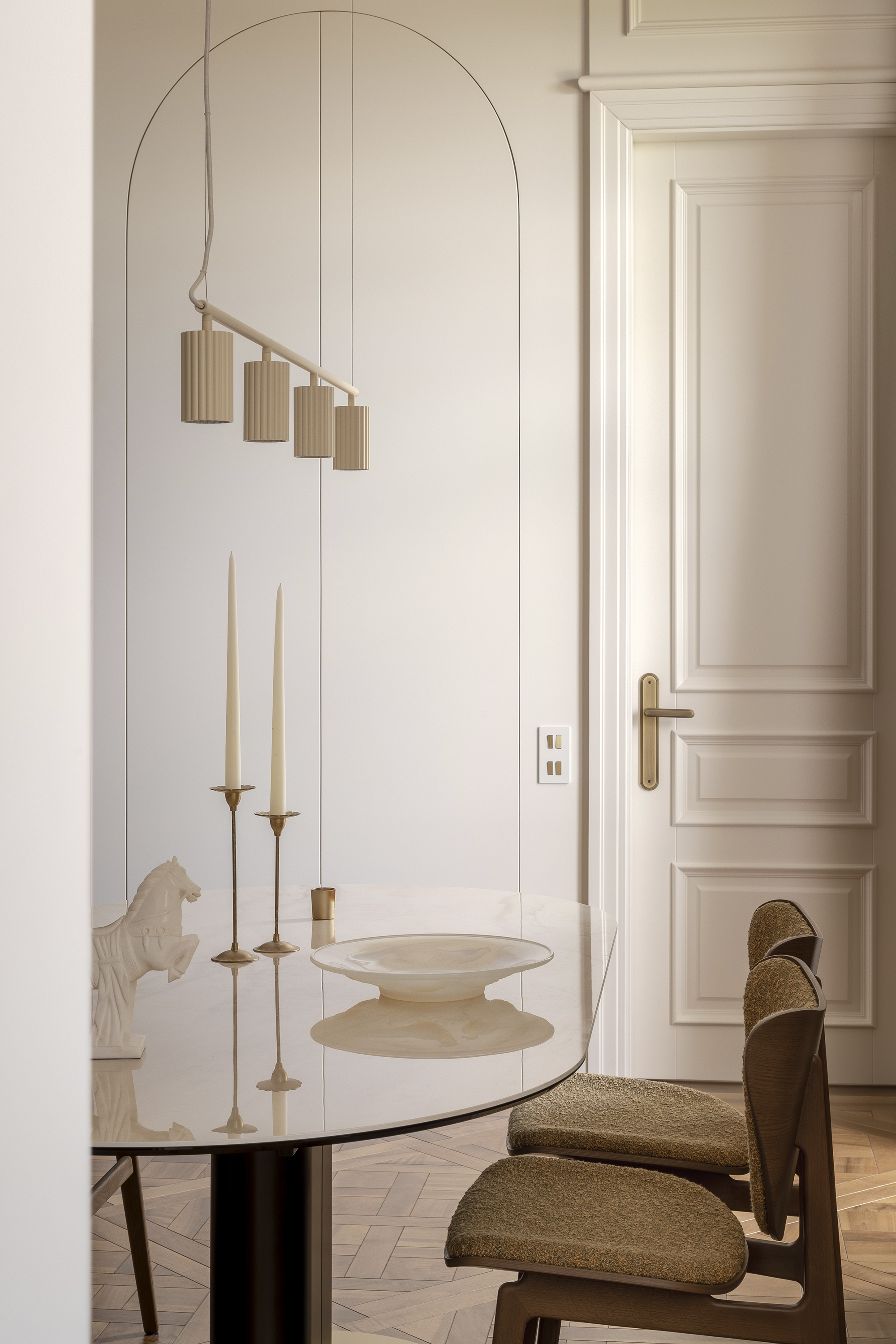 美好时代、装饰艺术、中世纪现代主义与粗野主义公寓丨乌克兰丨Yana Molodykh-33