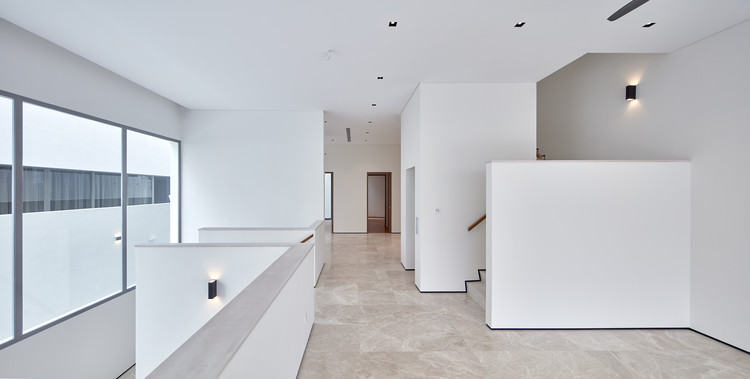 新加坡多代家庭半独立屋设计-12