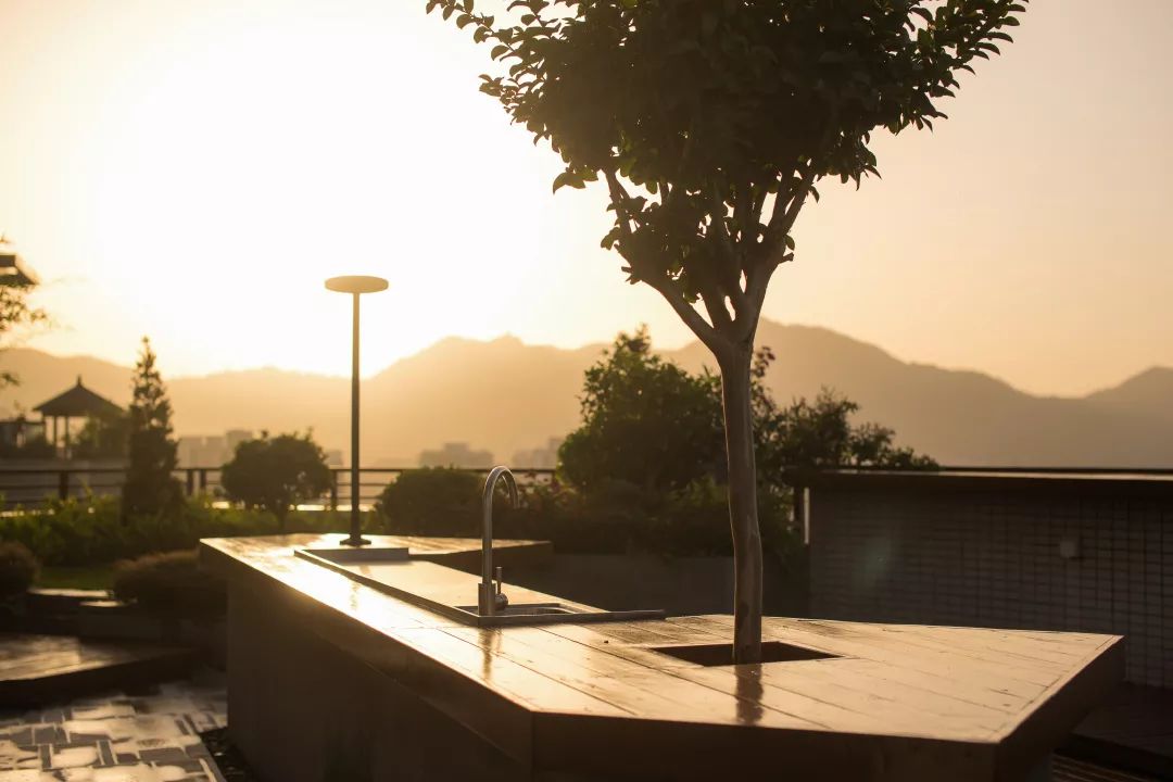 MEETTING CITY | 邂逅城市,和场地自然而然的产生共鸣-33