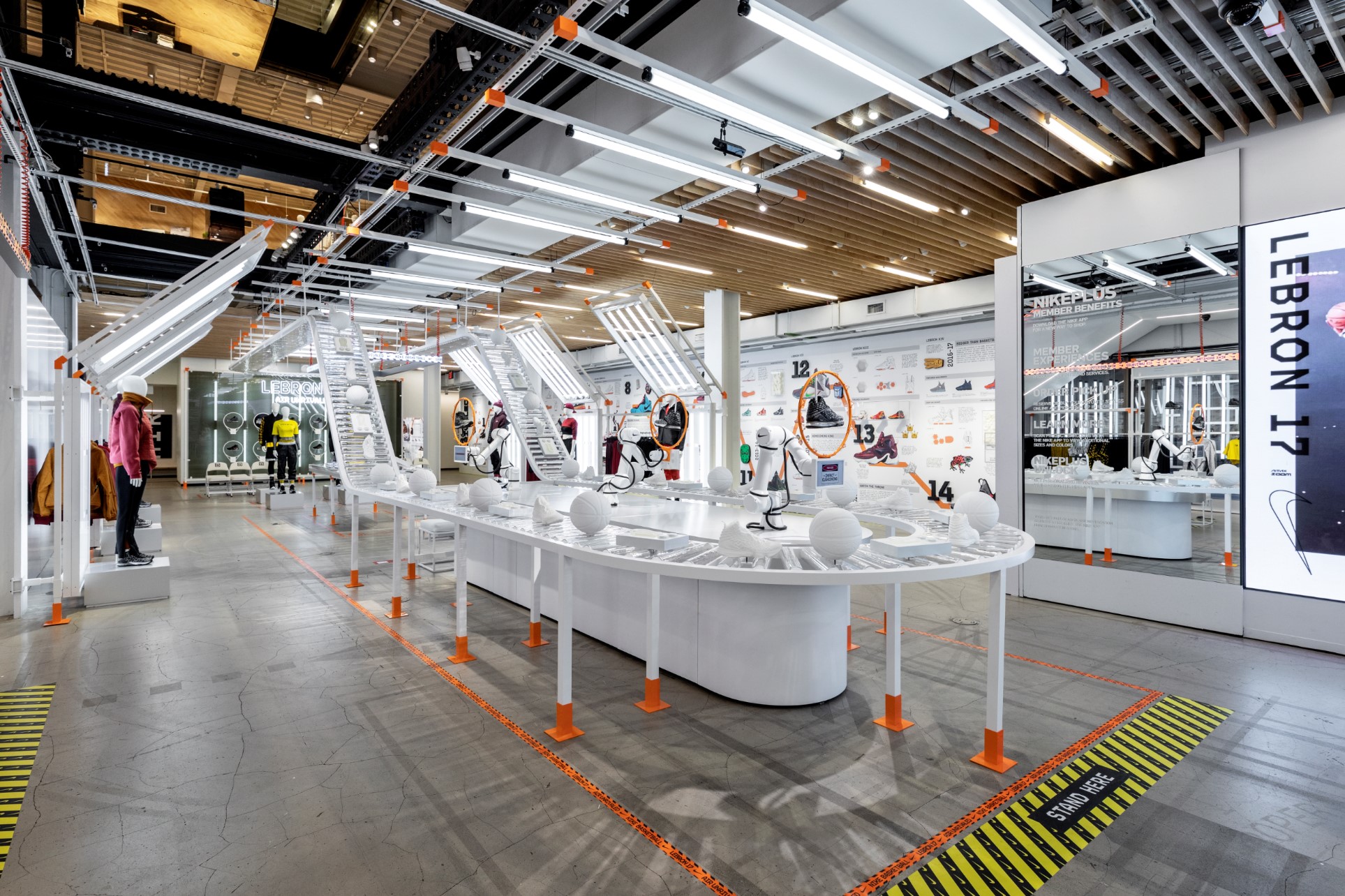 耐克勒布朗 17 纽约苏荷区丨美国纽约丨Nike 零售体验设计团队-10