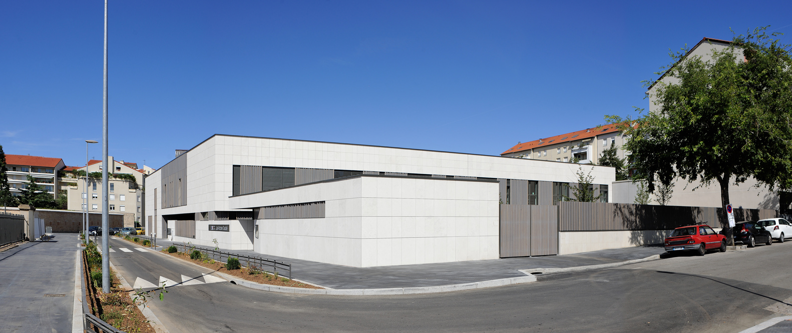 法国圣西尔学校的绿色环保设计-46