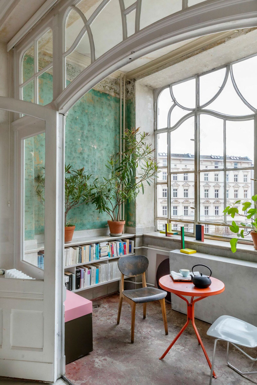 柏林家具设计师的炫彩之家-5