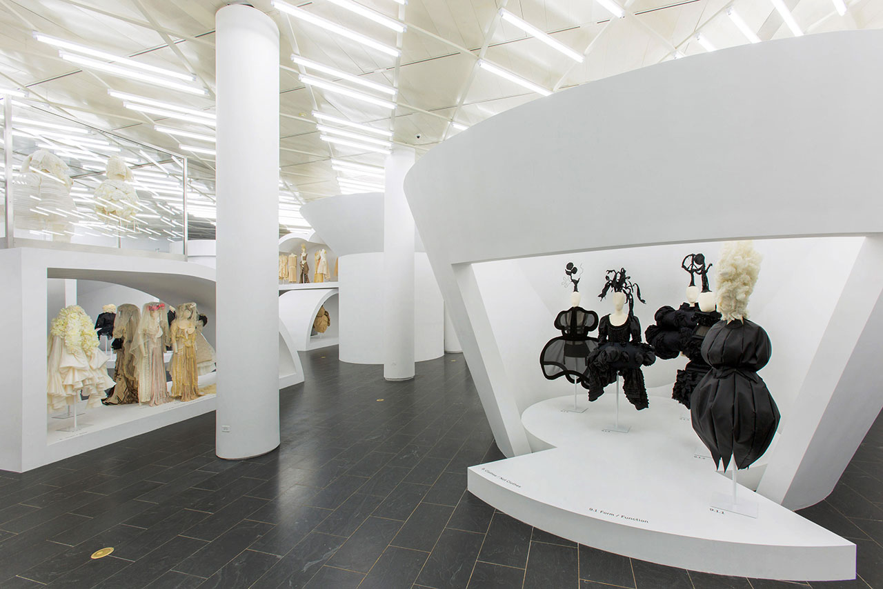 纽约大都会艺术博物馆“中间艺术” | 川久保玲/ Comme des Garçons 展-28