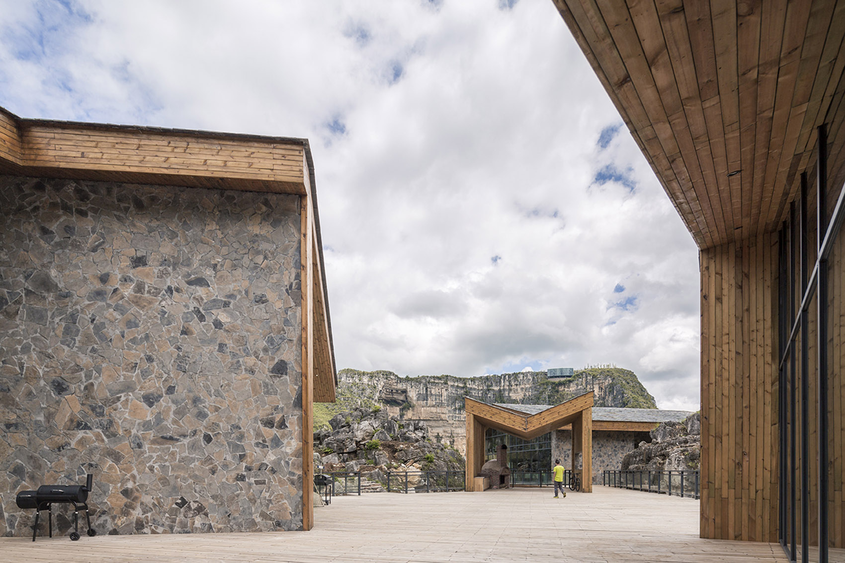 安龙国家山地户外运动示范公园游客服务中心,贵州笃山镇 / 三文建筑 / 何崴工作室-23