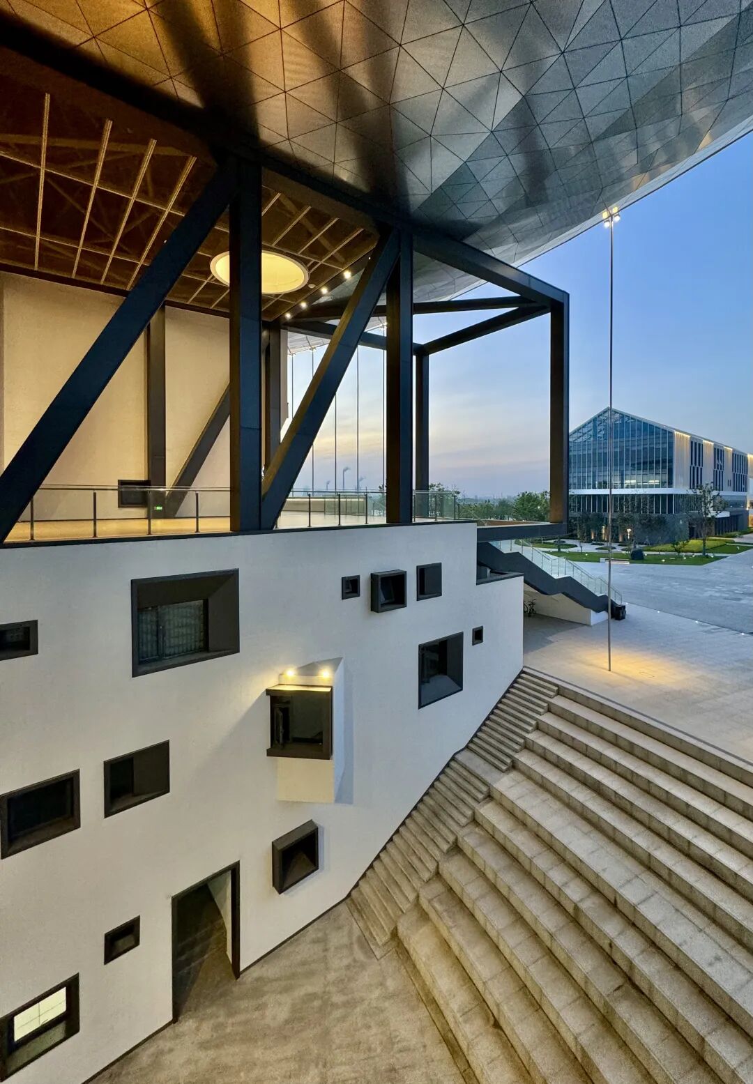 理工江南的技术重构│一合作品：北京理工大学长三角研究院图书馆-233